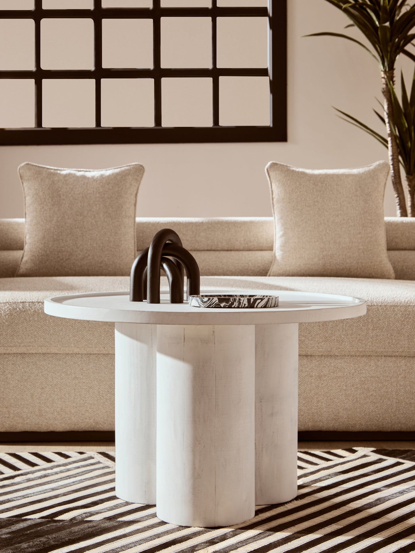 VERA WHITEWASH MANGO WOOD COLUMN DETAIL COFFEE TABLE