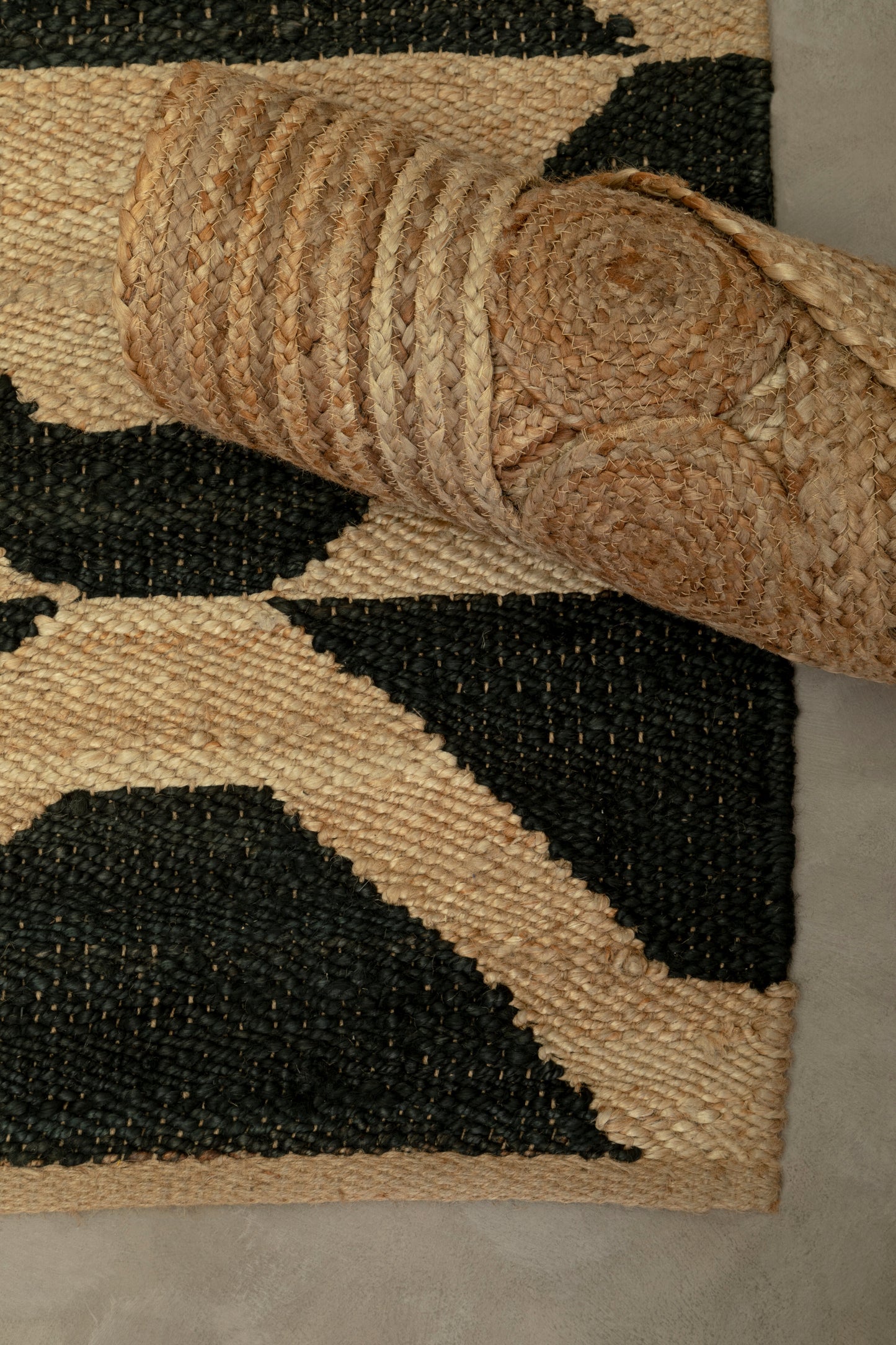 JOSEFIN ROUND NATURAL JUTE RUG