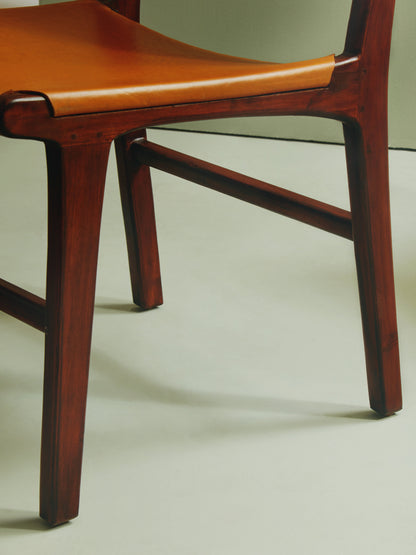 LINNE ANTIQUE BROWN LEATHER CHAIR