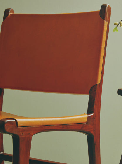 LINNE ANTIQUE BROWN LEATHER CHAIR
