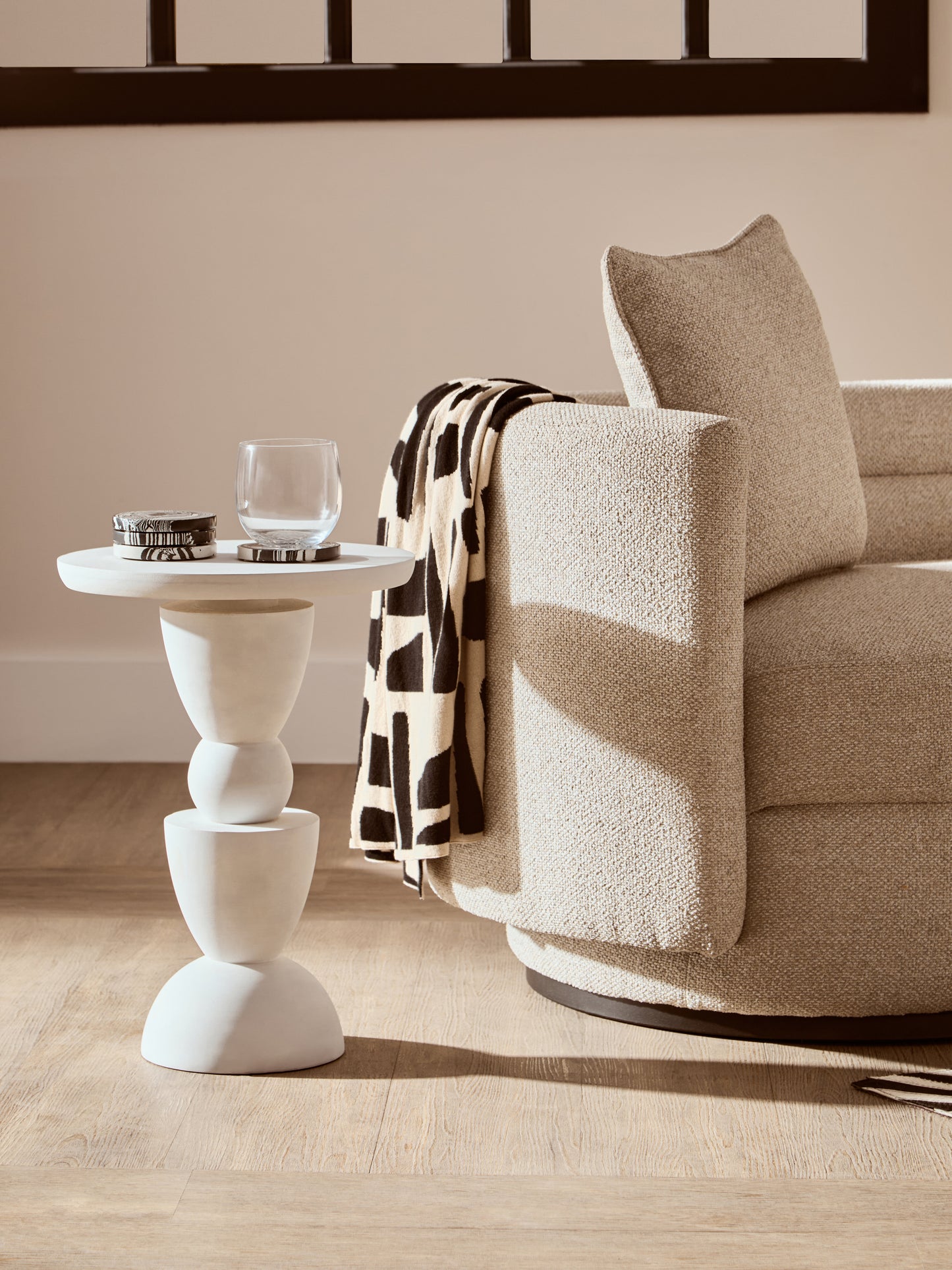 INGA WHITEWASH MANGO WOOD CIRCLE COLUMN DETAIL SIDE TABLE