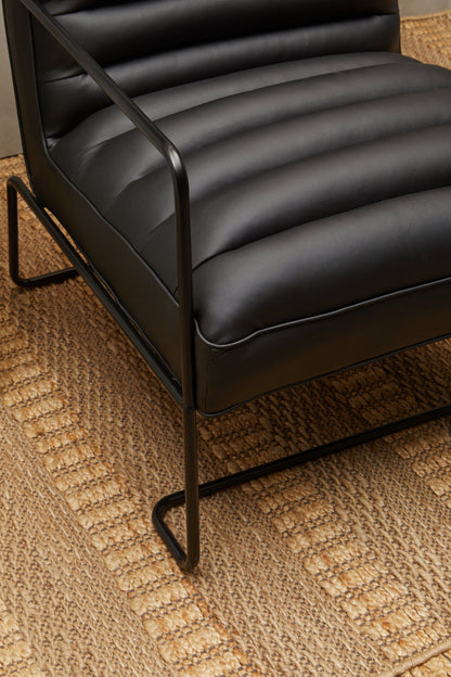 CLAUS LARGE STRIPED RUG