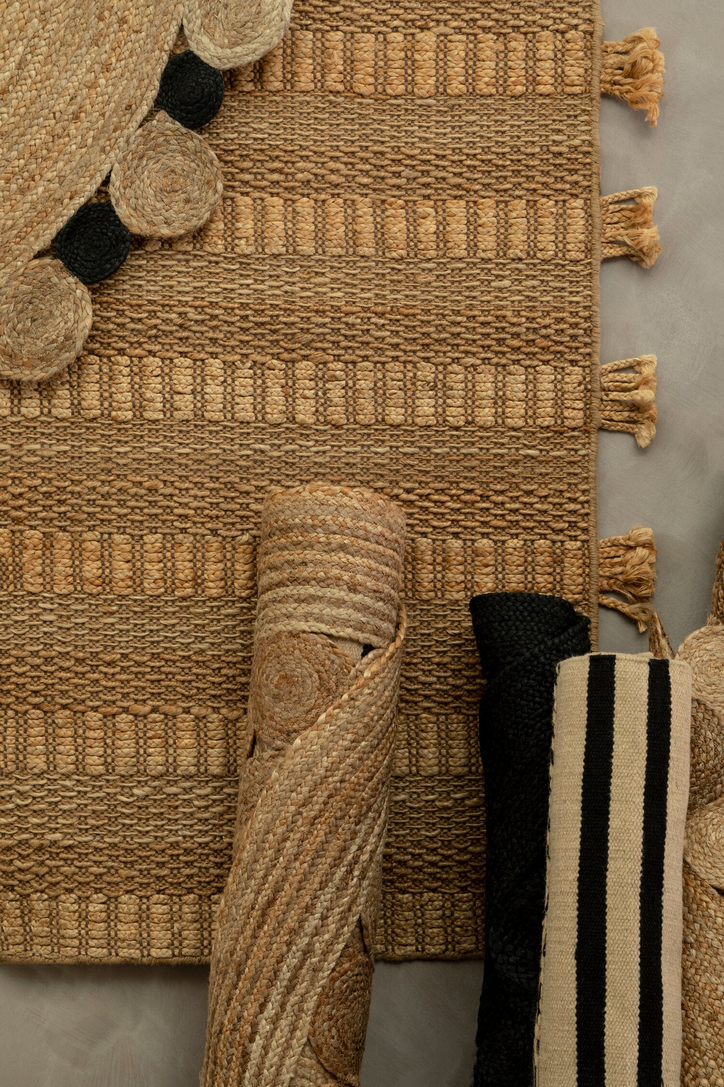 CLAUS LARGE STRIPED RUG
