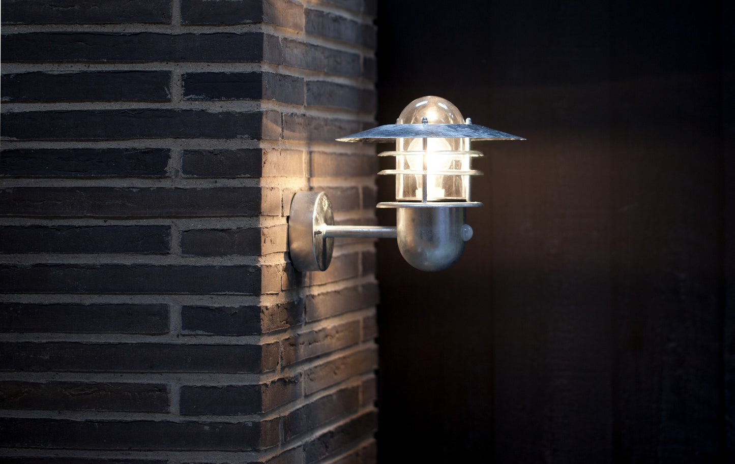 NORDLUX AGGER SENSOR OUTDOOR WALL LIGHT GALVANIZED