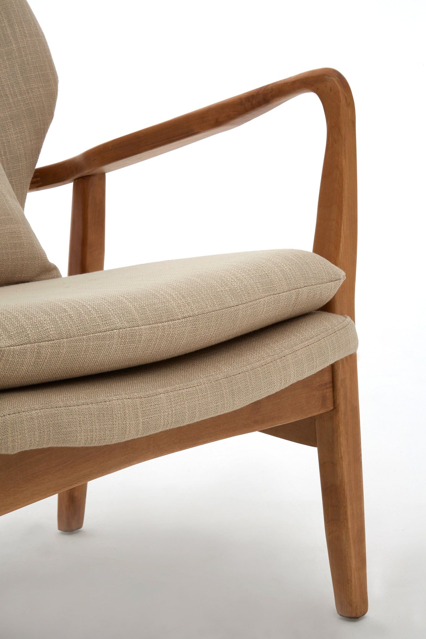 ELVA BEIGE CHAIR